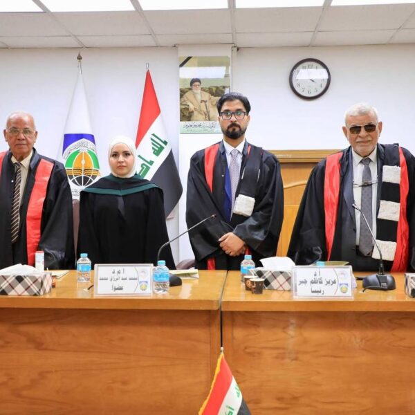 عميد كلية القانون يشارك في لجنة مناقشة رسالة ماجستير بمعهد العلمين
